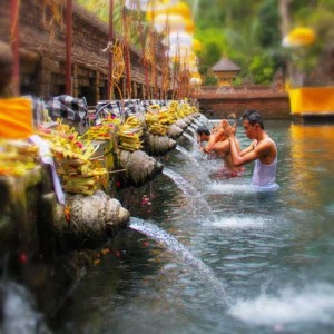 Balinese water ritual