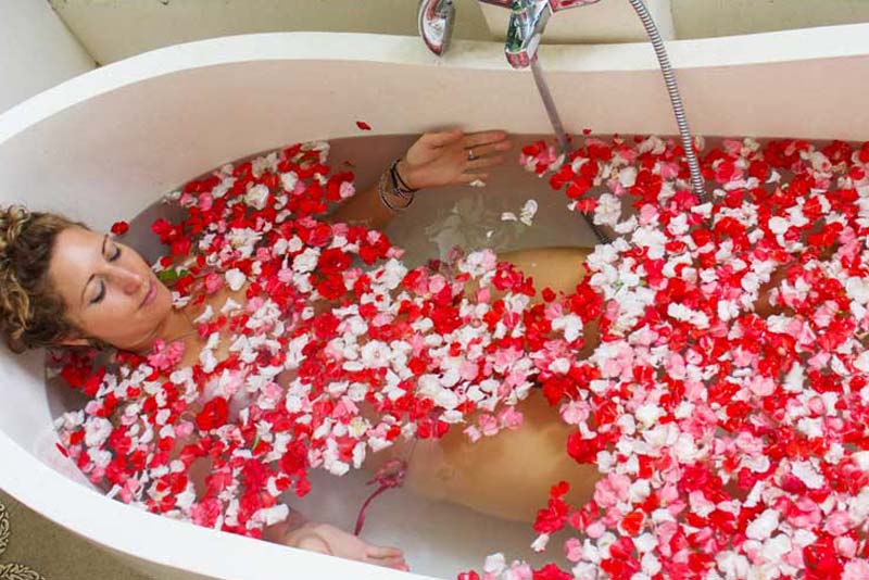 Relax in the tub flower