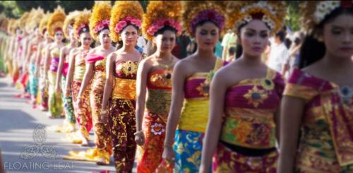 Bali-procession-beautiful-girl