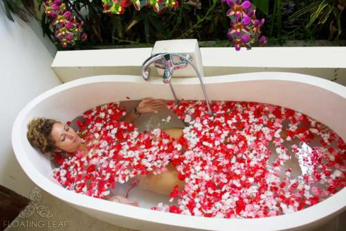 flower-bath-luxury_preview