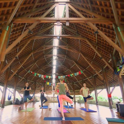 yoga-class-sanctuary-retreat